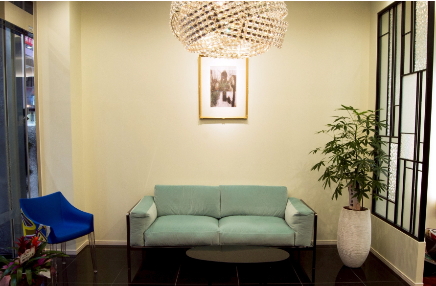 カットハウスモア 上通店