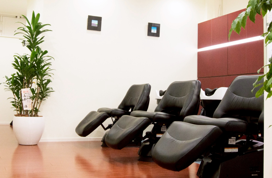 カットハウスモア 上通店