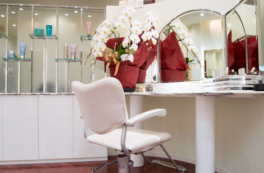 カットハウスモア 上通店