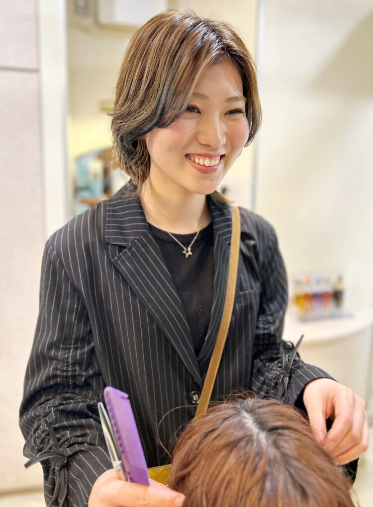 カットハウスモア下通店KANAN